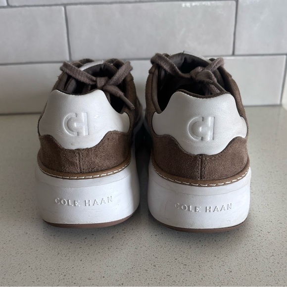 Cole Haan Women's Grand Pro Topspin Sneaker Taupe Size 6.5 EUC - Picture 4 of 9